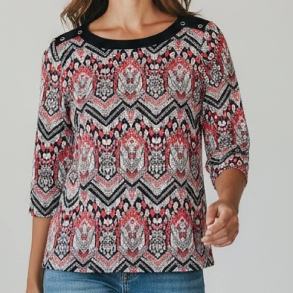 Alfred Dunner Black & Coral Geometric Short Sleeve Blouse